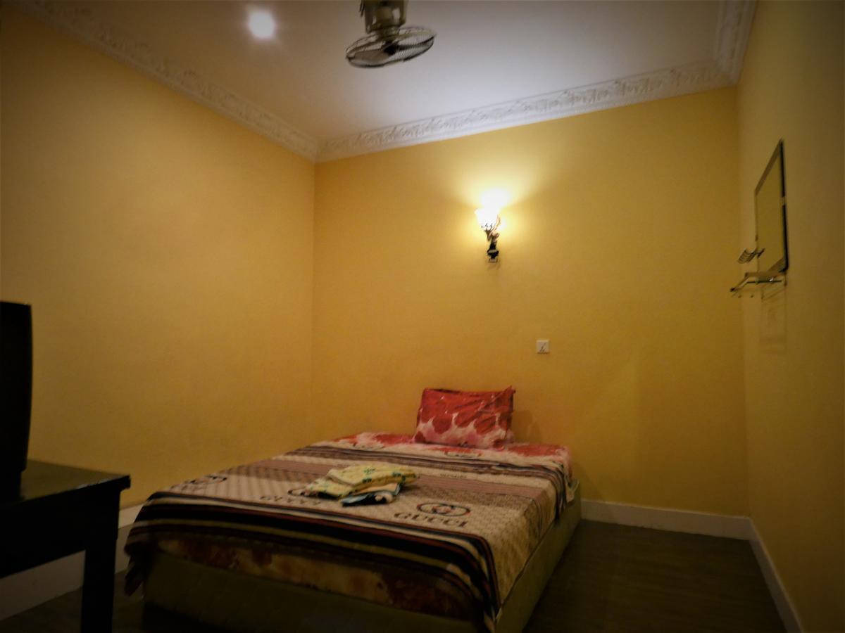 Pich Guesthouse Phnom Penh Exteriör bild